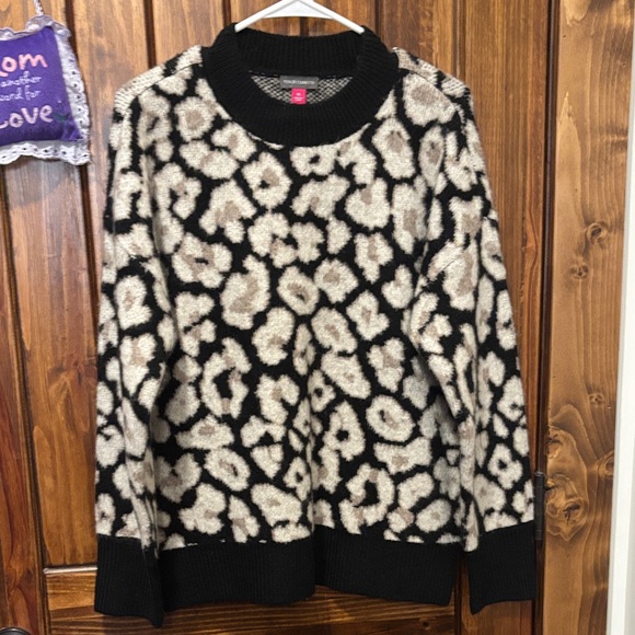 Vince Camuto Black and Cream Patterned Sweater - Picture 1 of 2